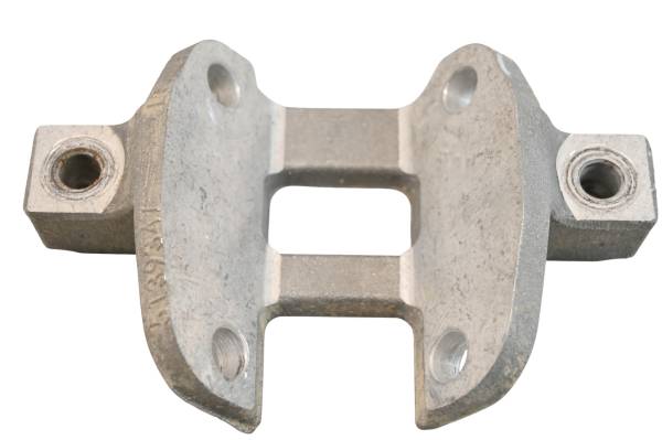 Polaris - 19 Polaris Slingshot SL Transmission Vblock Bracket Mount