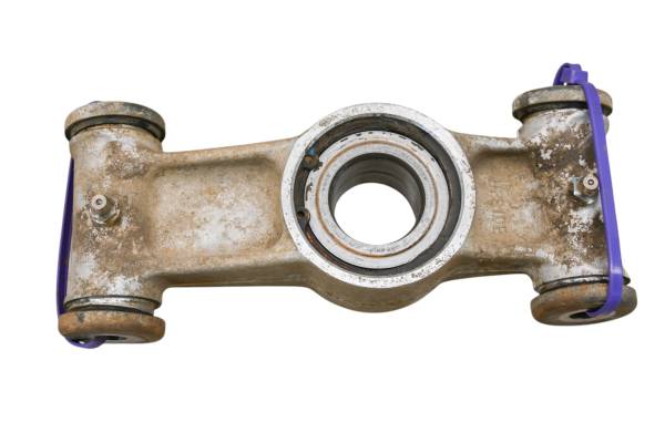 Yamaha - 06 Yamaha Grizzly 660 4x4 Rear Spindle Knuckle Left Or Right YFM660F