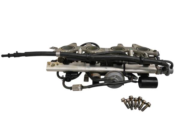 Honda - 04 Honda Aquatrax R-12X Throttle Body & Fuel Injectors Rail ARX1200