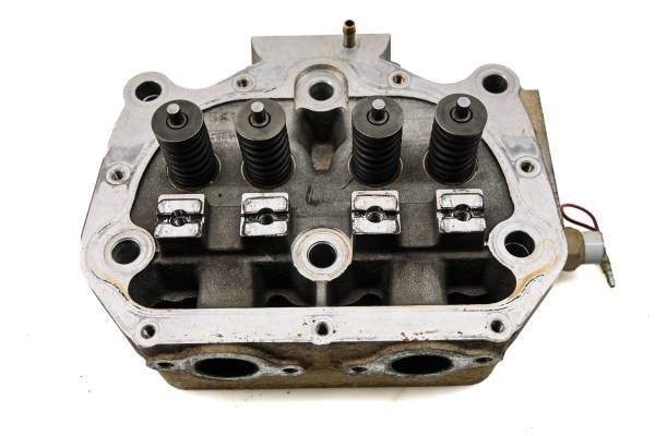Polaris - 04 Polaris Sportsman 700 4x4 Cylinder Head
