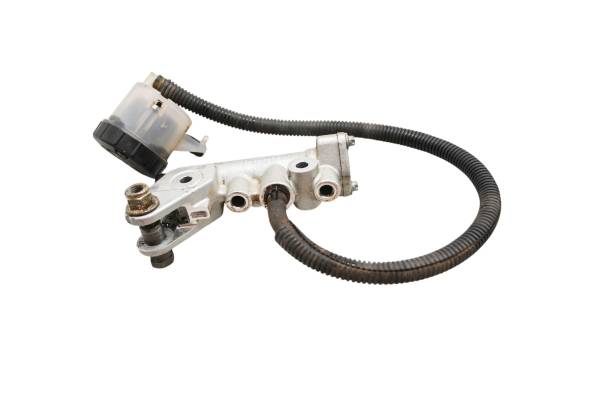 Can-Am - 16 Can-Am Outlander 450 L 4x4 Rear Brake Master Cylinder