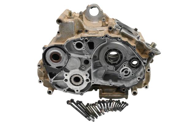 Suzuki - 03 Suzuki Vinson 500 4x4 Crankcase Center Crank Case LTA500F