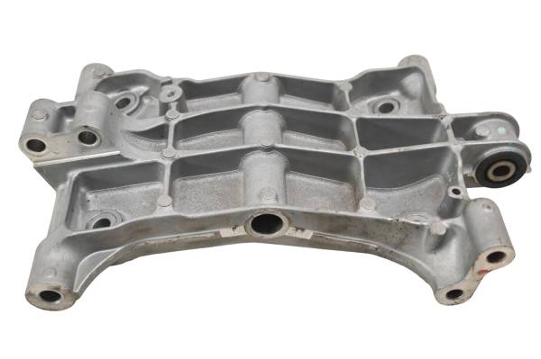 Kawasaki - 23 Kawasaki Z400 ABS Swingarm Bracket ER400D