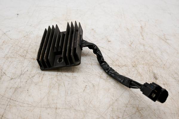 Suzuki - 24 Suzuki GSX-R750 Regulator Rectifier
