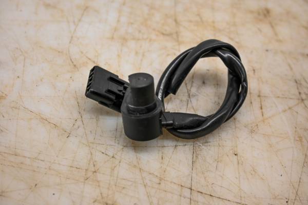 Suzuki - 24 Suzuki GSX-R750 Speed Sensor