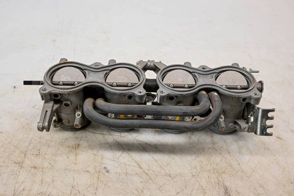 Suzuki - 24 Suzuki GSX-R750 Throttle Body For Parts