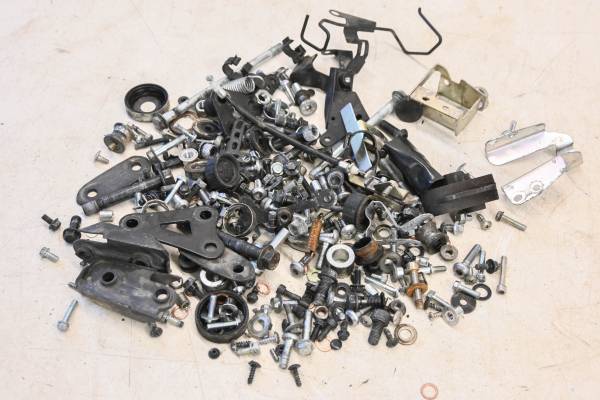 Yamaha - 24 Yamaha YZF-R3 Hardware Set Nuts & Bolts