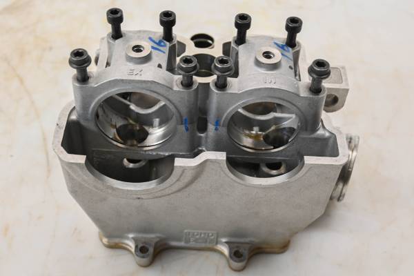 Suzuki - 12 Suzuki RMZ250 Cylinder Head