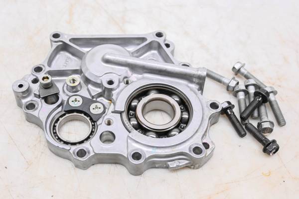 Kawasaki - 18 Kawasaki Ninja 650 ABS Transmission Gear Case Cover EX650K