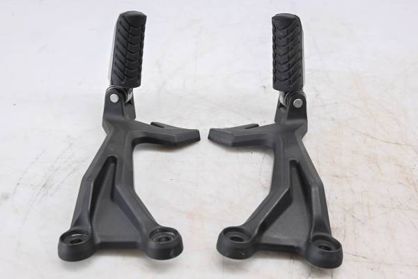 Kawasaki - 18 Kawasaki Ninja 650 ABS Rear Foot Pegs EX650K