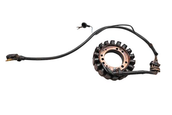 Kawasaki - 10 Kawasaki ER6 Stator