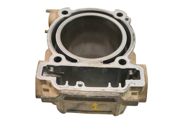 Can-Am - 22 Can-Am Defender XT HD10 Front Cylinder