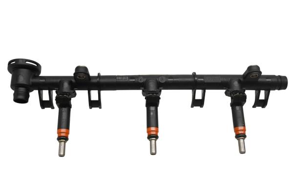 Sea-Doo - 04 Sea-Doo RXP 215 Fuel Rail & Injectors