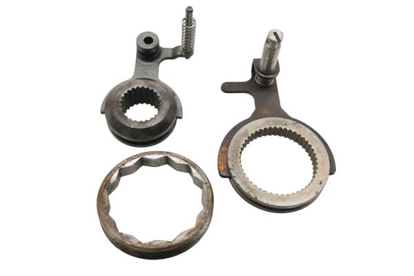 Arctic Cat - 05 Arctic Cat 500 TBX 4x4 Front Differential Fork Selectors & Couplers