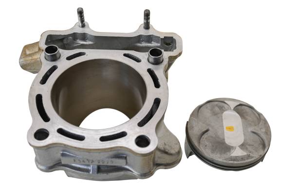 Suzuki - 12 Suzuki RMZ250 Cylinder & Piston