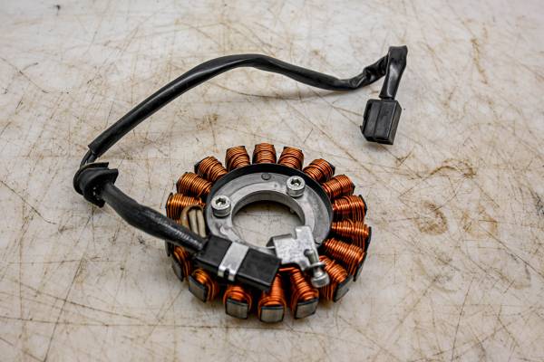 Suzuki - 24 Suzuki GSX-R750 Stator