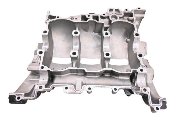 Can-Am - 23 Can-Am Spyder F3 Limited ACE SE6 Bottom Half Crank Case