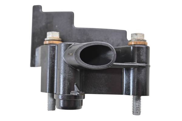 Can-Am - 16 Can-Am Spyder F3T SE6 Oil Guiding Plate