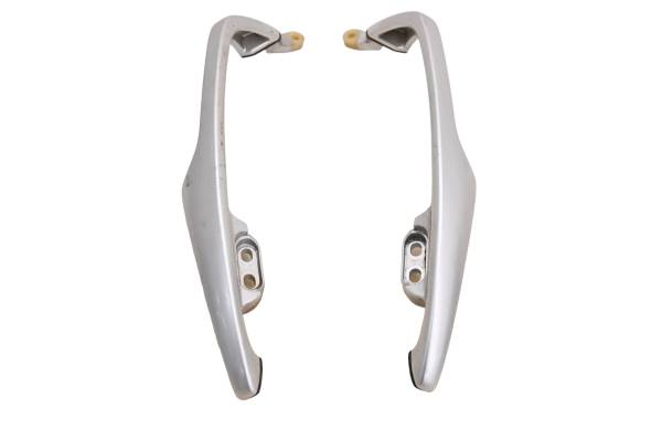 Suzuki - 05 Suzuki Burgman 650 Passenger Grab Bar Left & Right AN650
