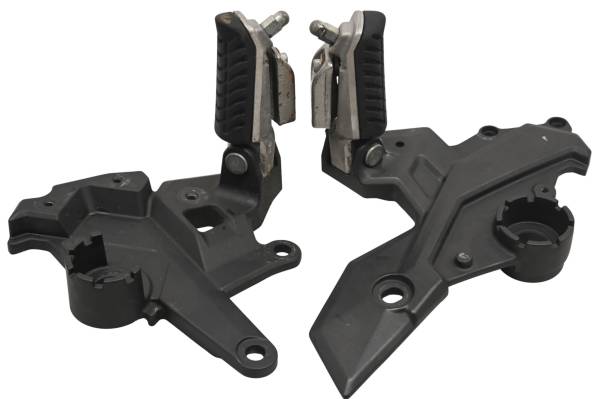 Kawasaki - 22 Kawasaki Ninja 650 Front Foot Pegs EX650