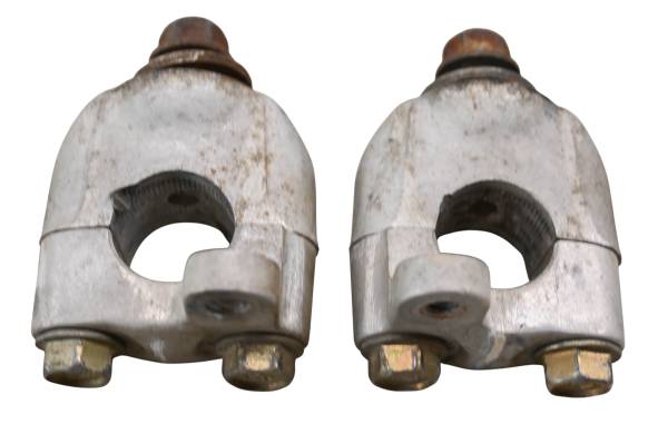Honda - 05 Honda Foreman 500 2x4 Handlebar Clamps TRX500TM