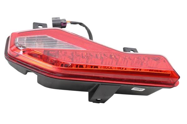 Can-Am - 16 Can-Am Spyder F3T SE6 Right Tail Brake Light