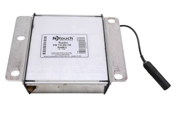 Can-Am - 16 Can-Am Spyder F3T SE6 Audio Stereo Unit