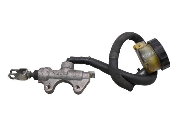 Kawasaki - 11 Kawasaki Versys 650 Rear Brake Master Cylinder KLE650