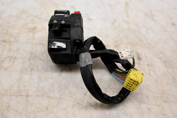 Suzuki - 24 Suzuki GSX-R750 Headlight On Off Handlebar Horn Switch