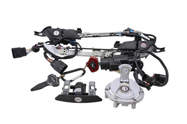 Can-Am - 16 Can-Am Spyder F3T SE6 Lock Set Key Switch Gas Cap Seat Latch & Door