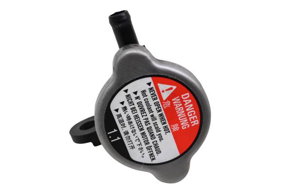 Honda - 22 Honda CB300R ABS Radiator Cap