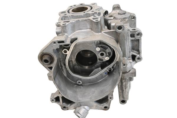 Honda - 17 Honda Ruckus Crankcase Center Crank Case & Cylinder NPS50