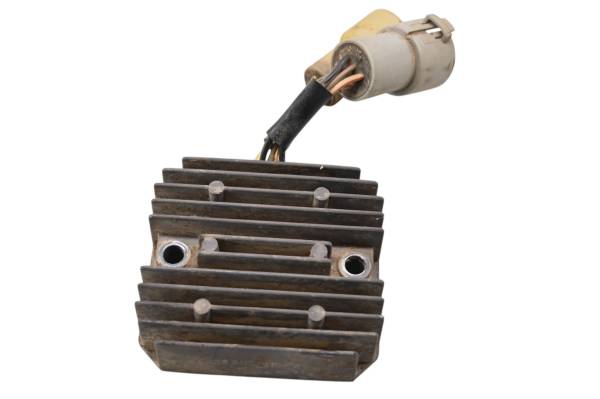 Kawasaki - 99 Kawasaki Prairie 300 2x4 Regulator Rectifier KVF300