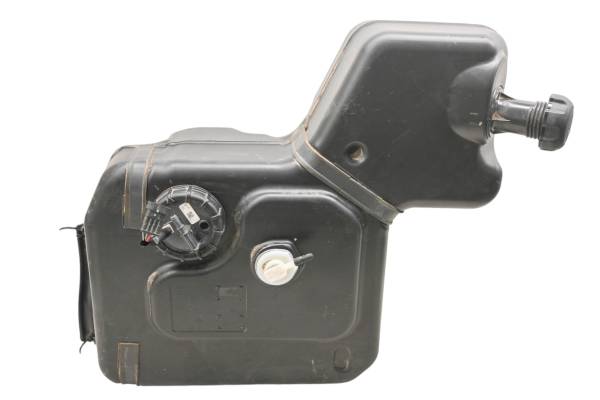 Polaris - 21 Polaris Pro XD 2000G Gas Tank & Fuel Pump