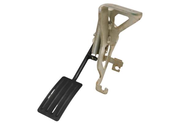 Kubota - 23 Kubota RTV-XG850 Accelerator Pedal & Bracket Sidekick 850