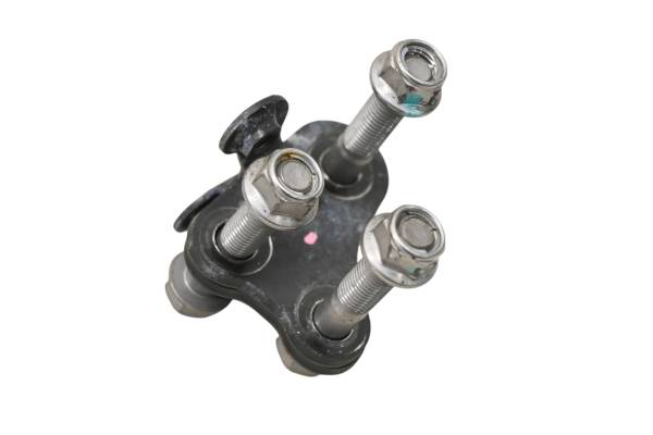 Kawasaki - 23 Kawasaki Ninja 400 Left & Right Rear Shock Brackets EX400