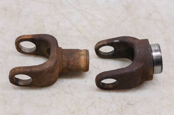 Yamaha - 05 Yamaha Kodiak 400 4x4 Rear Drive Shaft Yoke Joints YFM400F