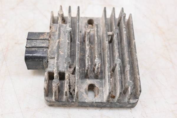 Honda - 04 Honda Foreman 450 4x4 Regulator Rectifier TRX450FM