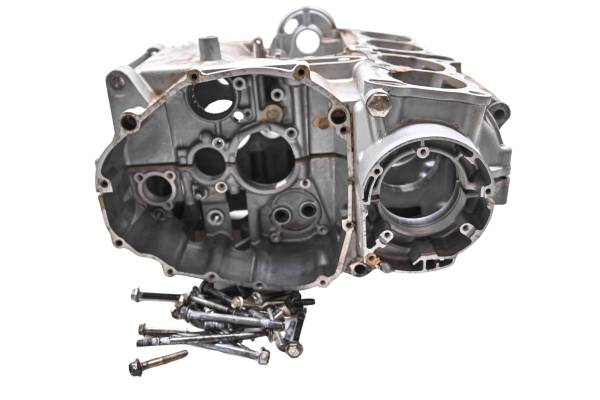 Suzuki - 80 Suzuki GS550L Crankcase Center Crank Case