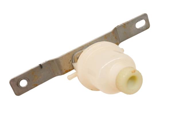 Yamaha - 16 Yamaha Waverunner V1 Fuel Filter Vent VX1050E