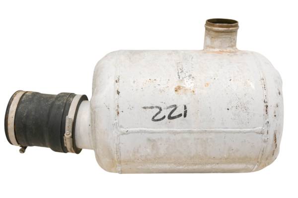 Yamaha - 16 Yamaha Waverunner V1 Muffler Exhaust Pipe VX1050E