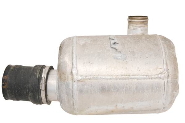 Yamaha - 16 Yamaha Waverunner V1 Muffler Exhaust Pipe VX1050E