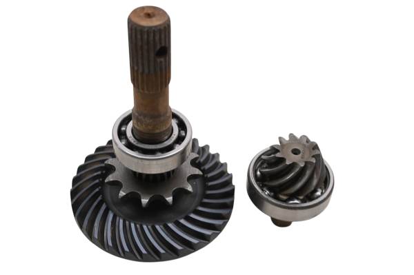 Polaris - 00 Polaris Magnum 500 4x4 Transmission Bevel Gears Output Shaft