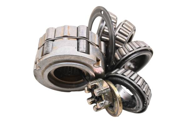 Polaris - 00 Polaris Magnum 500 4x4 Front Hilliard Clutch Hub Bearings