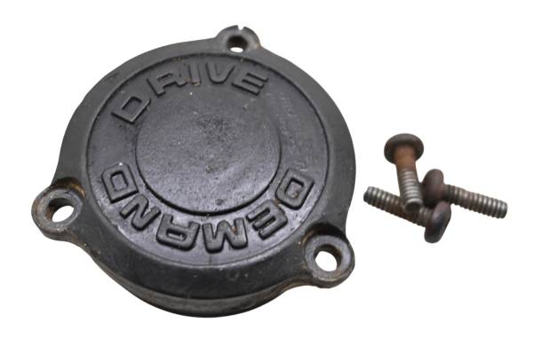 Polaris - 00 Polaris Magnum 500 4x4 Front Hub Cap Cover