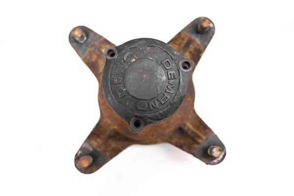 Polaris - 00 Polaris Xplorer 250 4x4 Front Wheel Hub Left Right