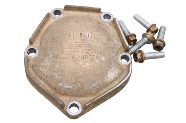 Bombardier - 04 Can-Am Outlander 330 4x4 Oil Sieve Cover Bombardier