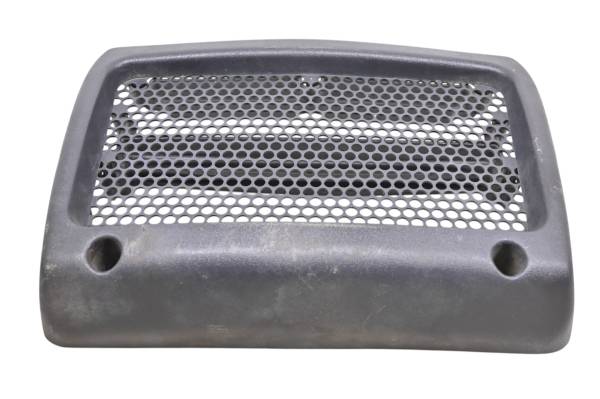 Suzuki - 01 Suzuki Quadmaster 500 4x4 Front Center Fender LTA500F