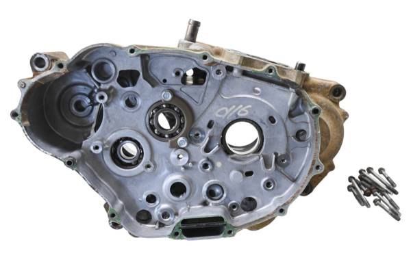 Honda - 99 Honda Fourtrax 300 2x4 Crankcase Center Crank Case TRX300