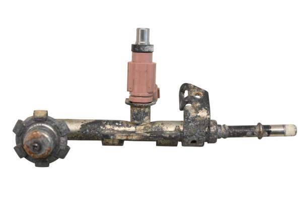 Yamaha - 16 Yamaha Wolverine 700 Fuel Injector & Rail YXE700W
